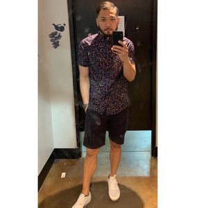 Meet your Posher, Mikhael benedic